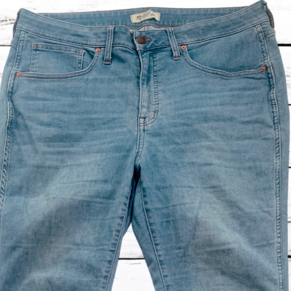 Madewell 10" High-Rise Skinny Crop Jeans in Welling Wash: Summerweight Edition